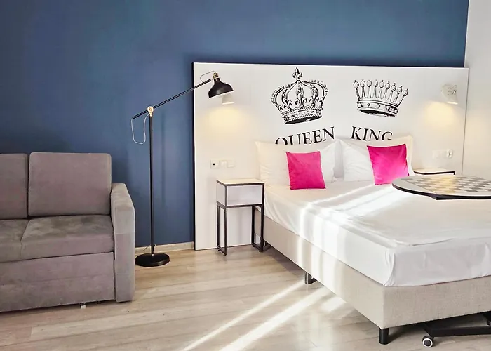 W Centrum شقة غنيزنو