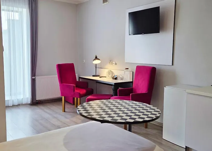 W Centrum * غنيزنو